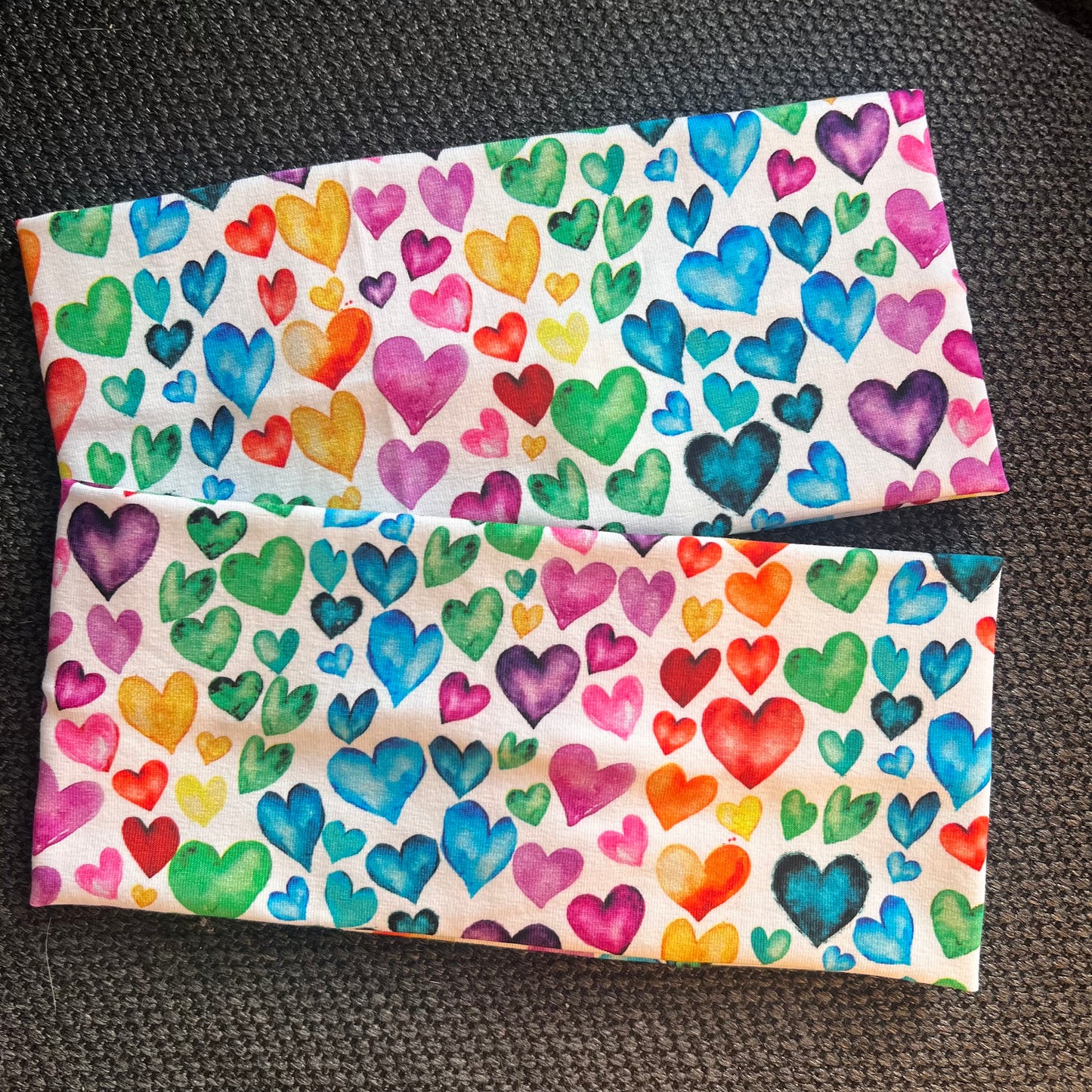 Pannebånd Regnbuehjerter
