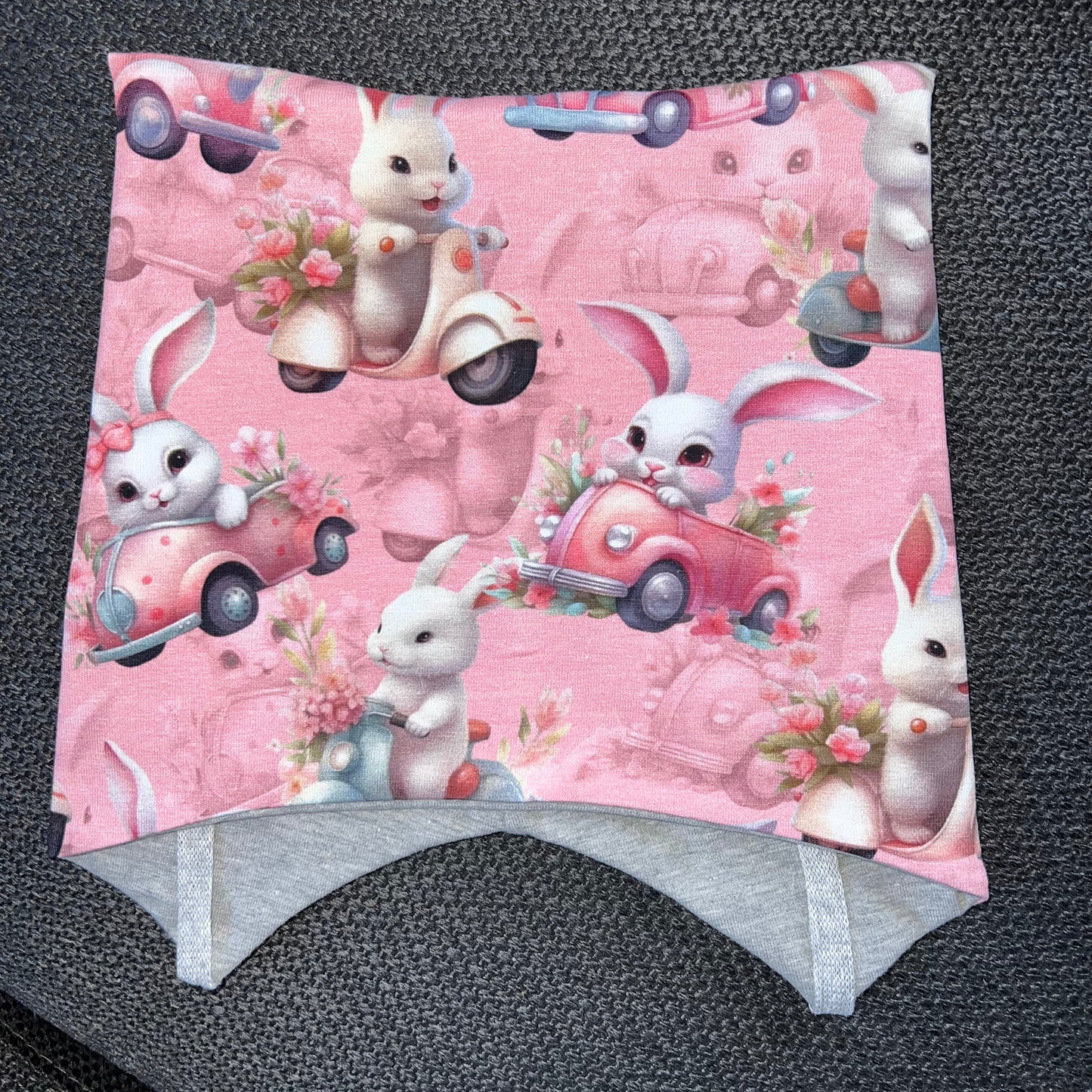 Knyttelue rosa kaniner med bomullfor