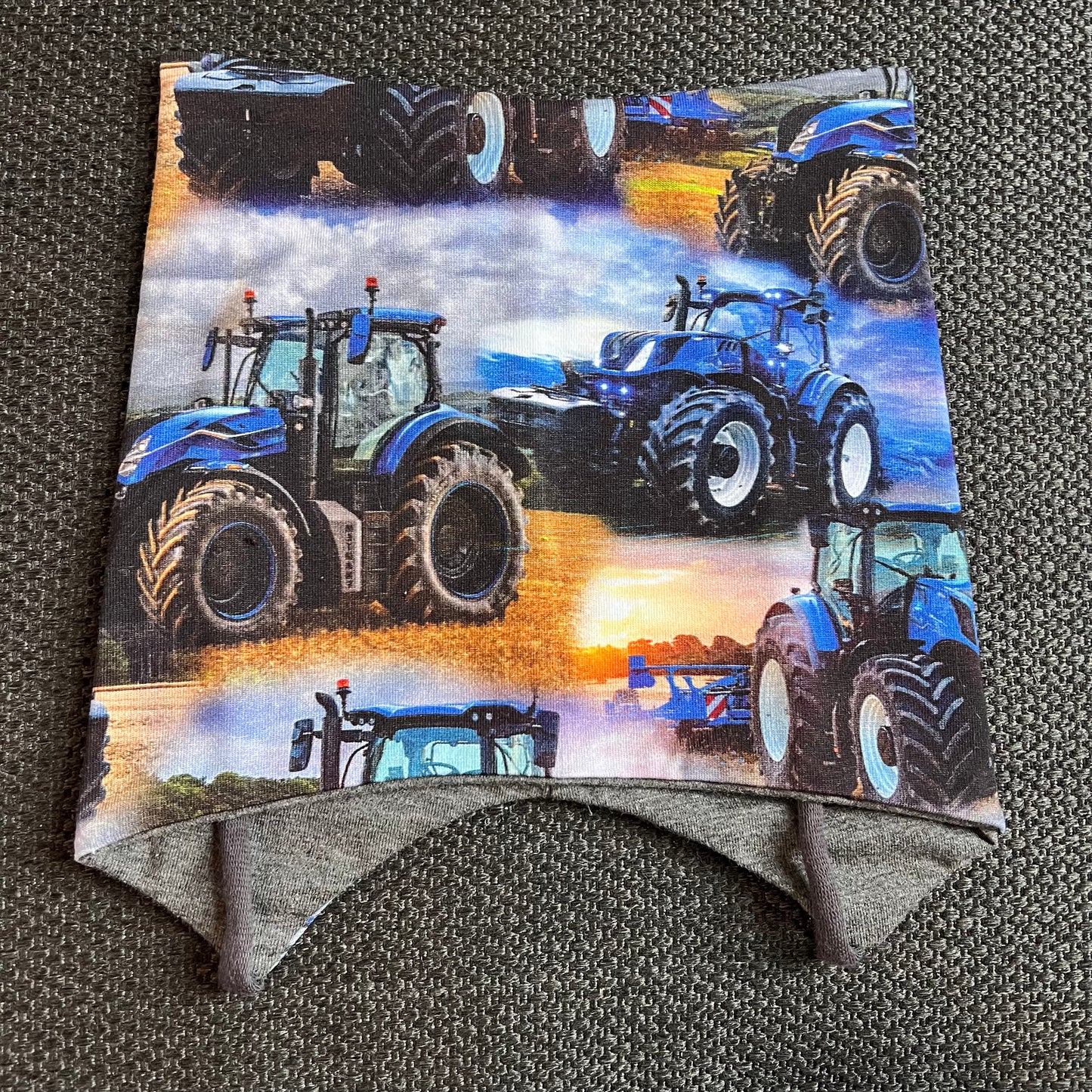 Knyttelue New Holland