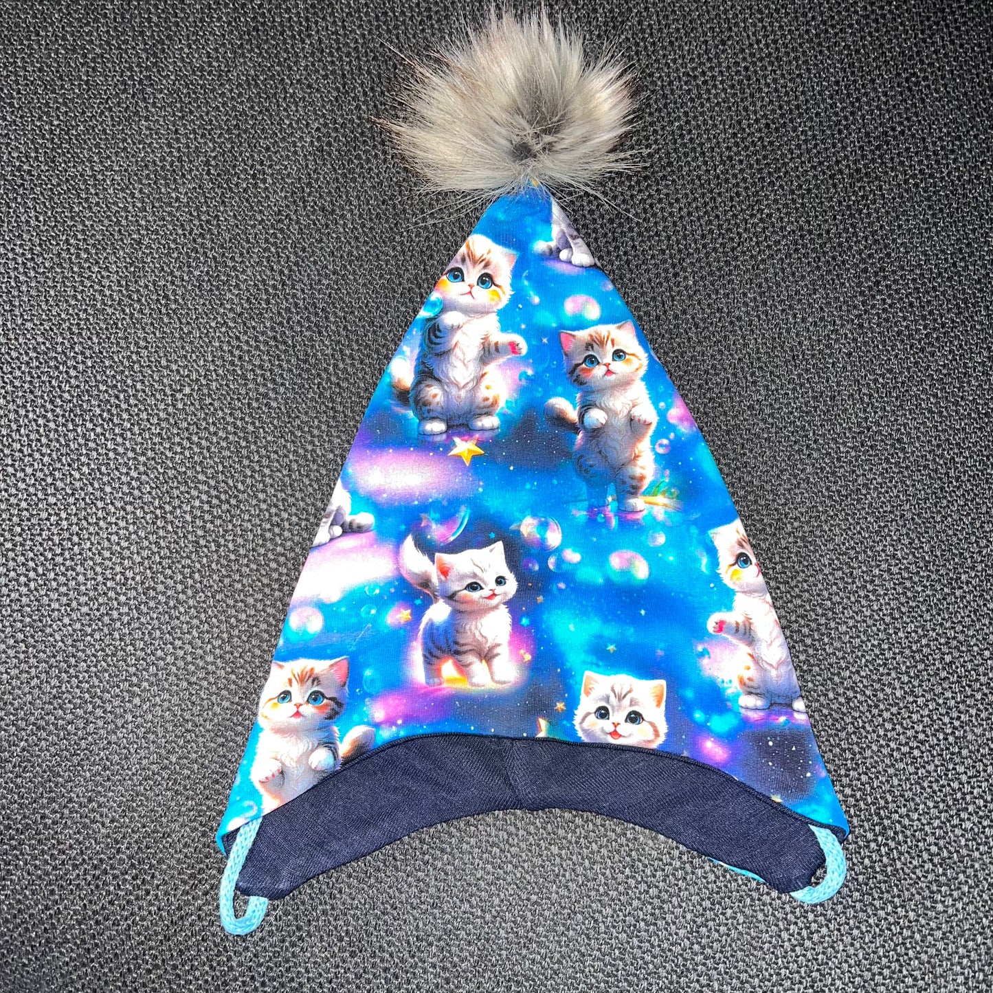 Spisslue Blå Katter