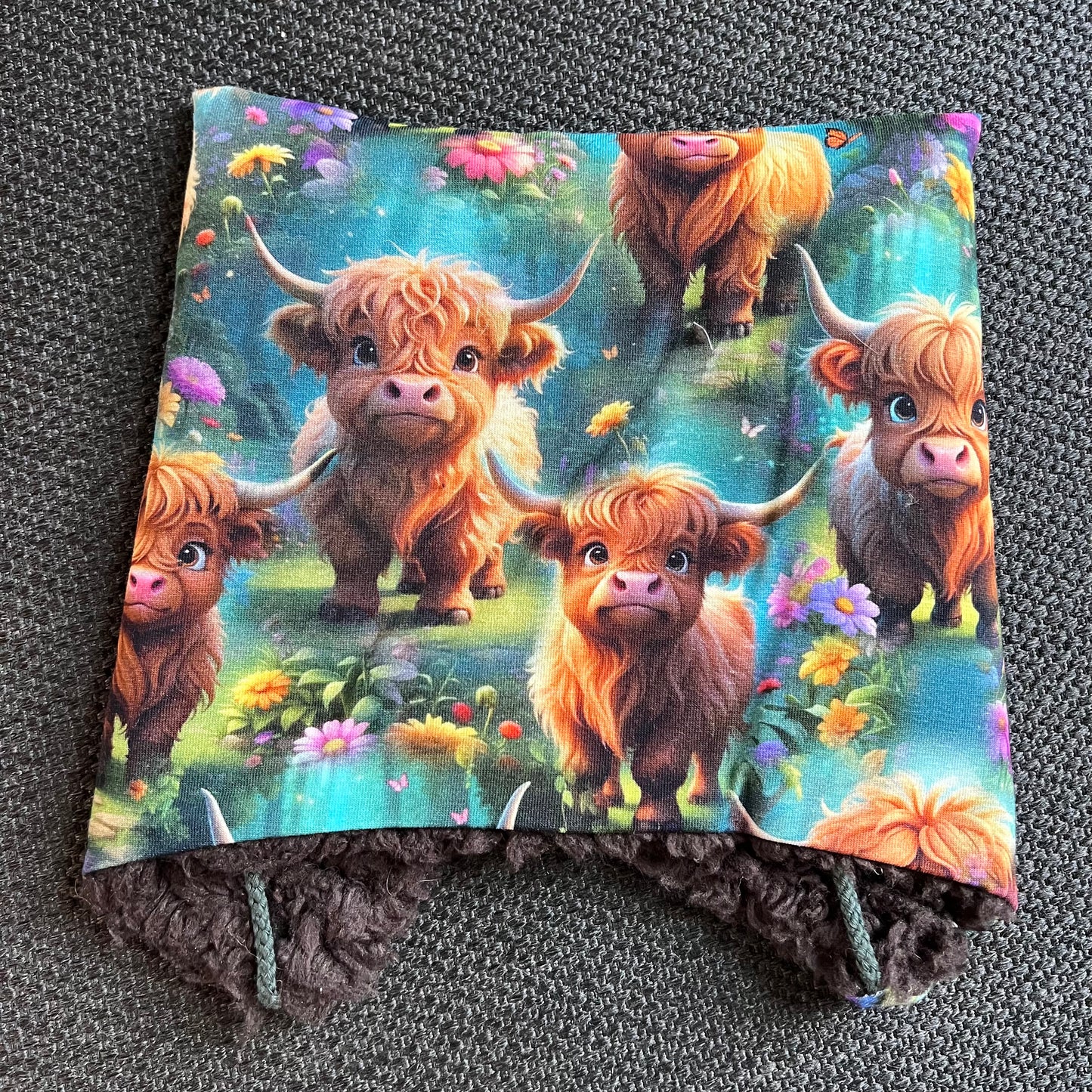 Knyttelue Teal Ku m/pelsfor