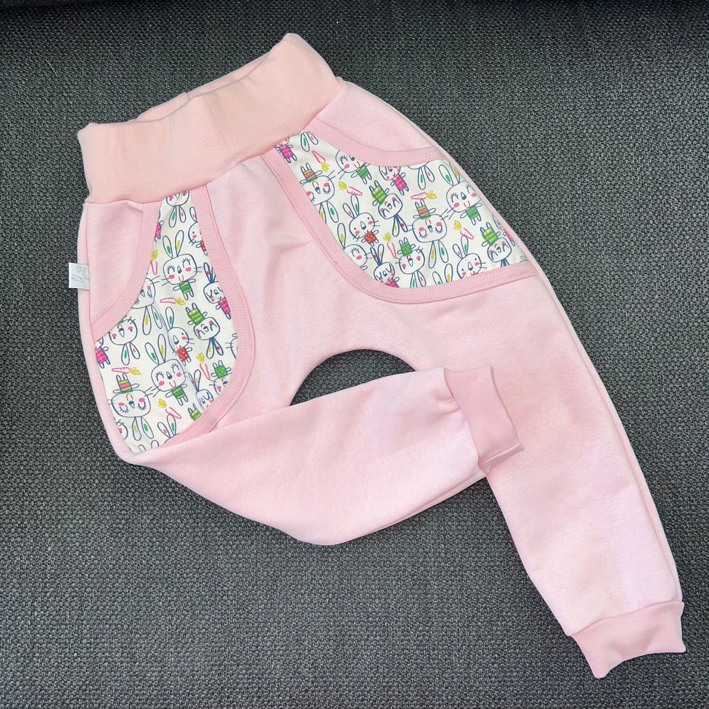 Babybukse rosa kanin tegning