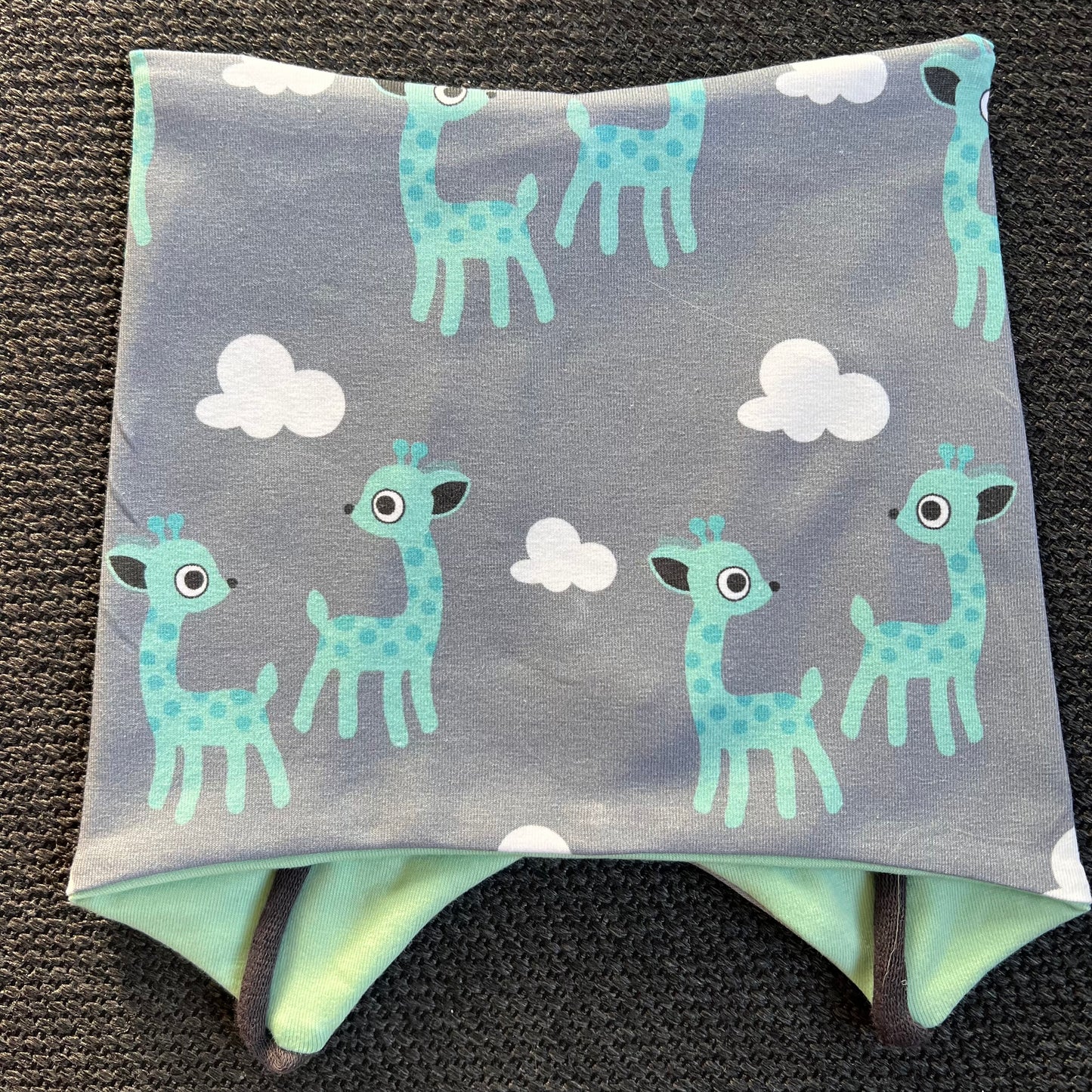 Knyttelue mint bambiraff