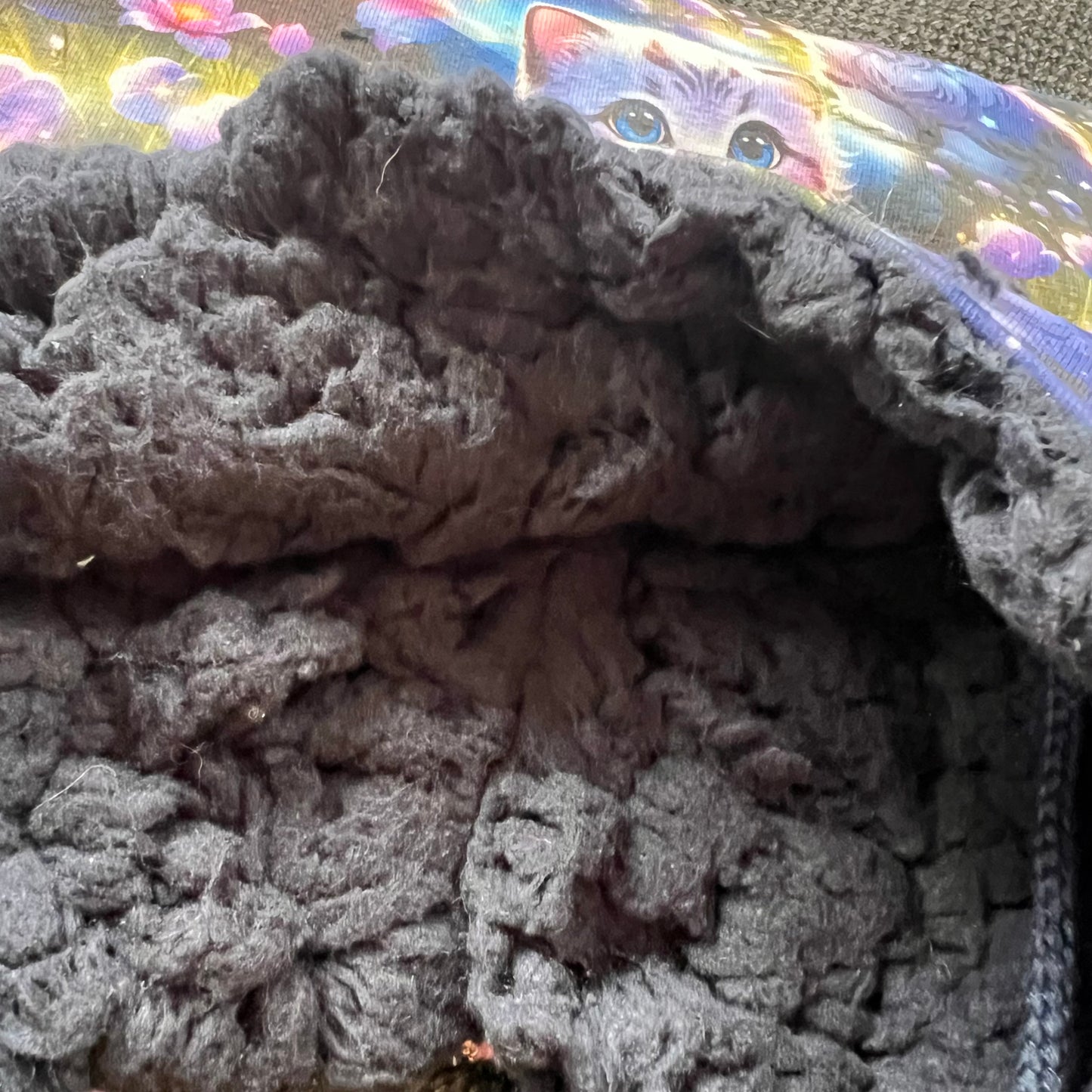 Knyttelue Lilla Katt m/pelsfor