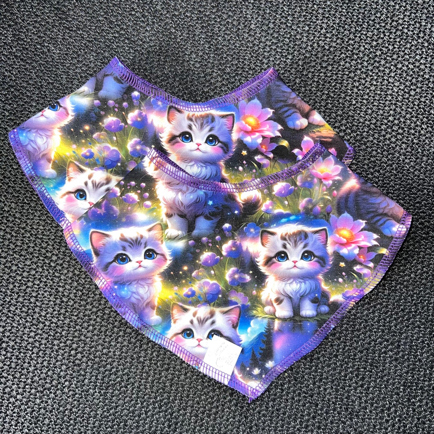 Smekke Blå og lilla Katter