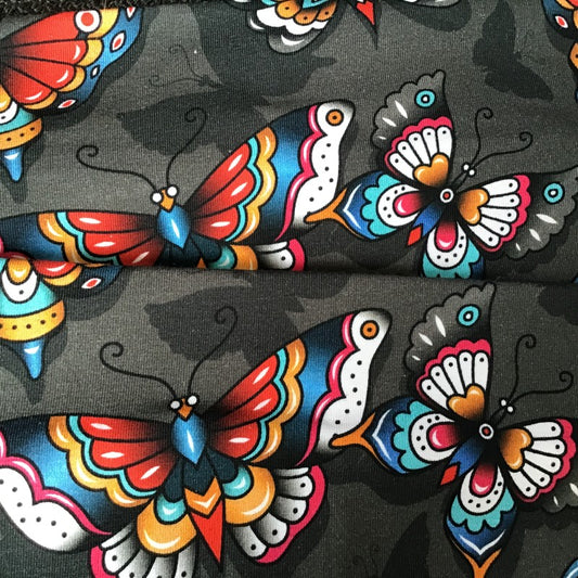 Pannebånd sort/rød sommerfugl